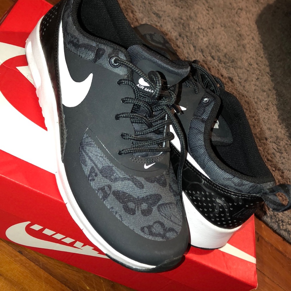 Nike’s size 4.5